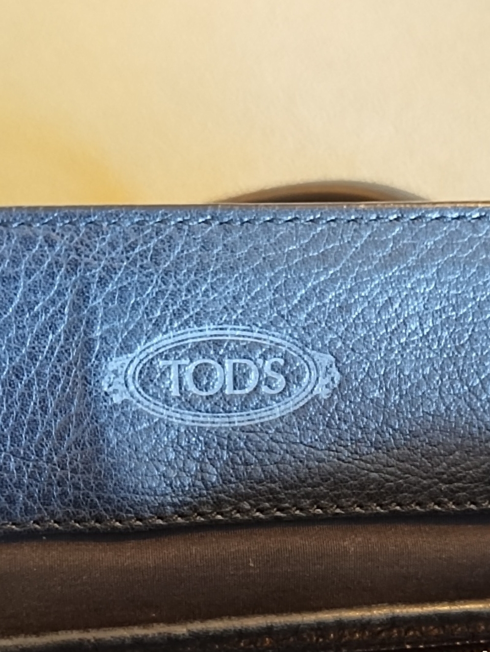 Tod's Mocassino Black Pebbled Leather Tote Double Handles Italian Quiet Luxury - Picture 11 of 13